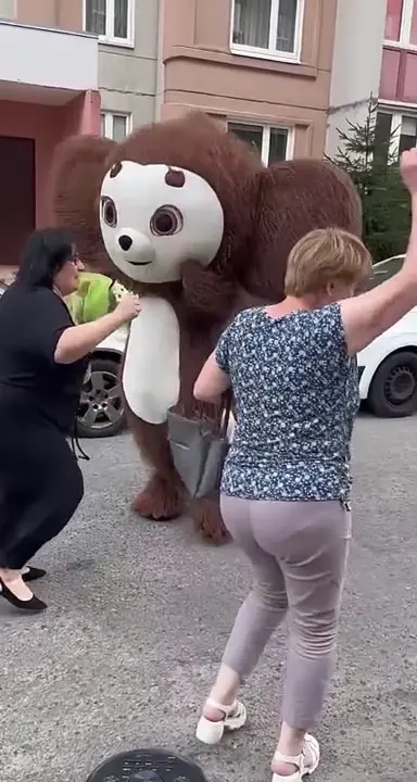Аниматор Чебурашка
